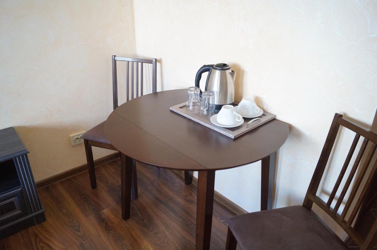 Rosinka Motel Ukrainka Екстериор снимка